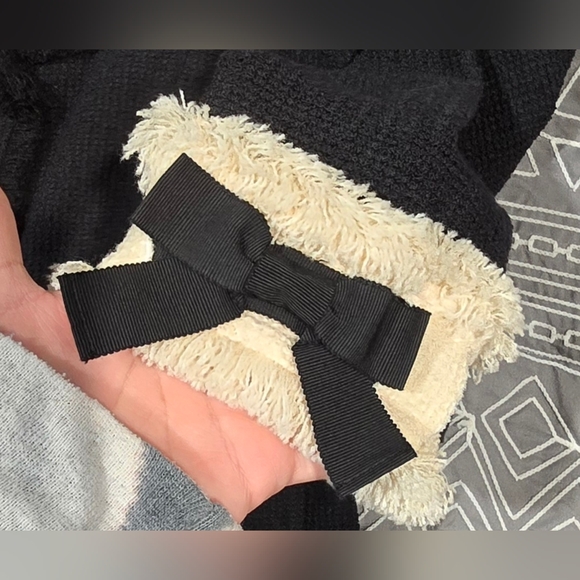 St. John Black And White Tweed Fringe Bow Blazer Size 8 - Picture 7 of 8